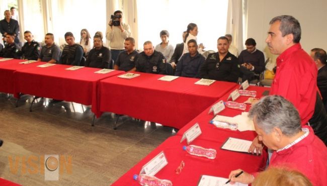 Adiestran a policías municipales de la región sobre nuevo sistema de justicia penal