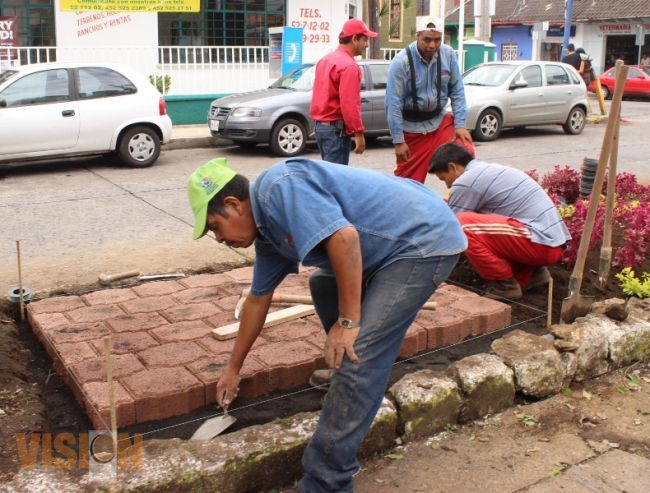 Intensifican obras en Uruapan para confirmarlo como vergel michoacano