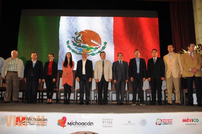 Compromete SECTUR Federal más apoyos para Michoacán.