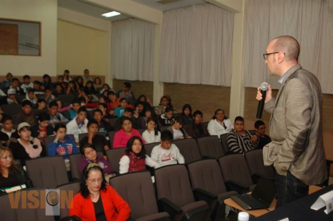 Nuestra democracia requiere de jóvenes interesados en Ciencia Política