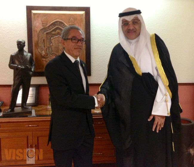 Se reúne el rector de la UMSNH con el embajador de Kuwait