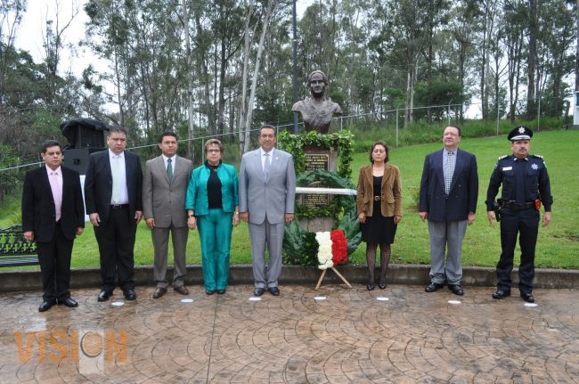 Autoridades instan a seguir ideales de la Corregidora.