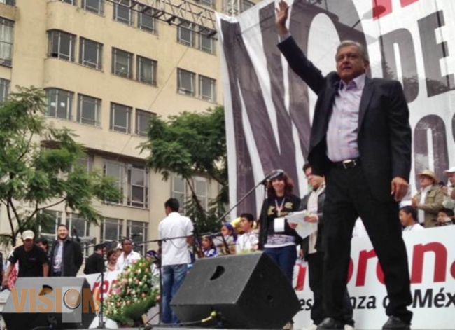 AMLO convoca a una marcha nacional para el 22 de septiembre en defensa del petróleo.