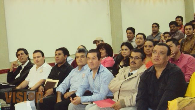 Actualizan a docentes del Cobaem sobre reforma integral de educación superior