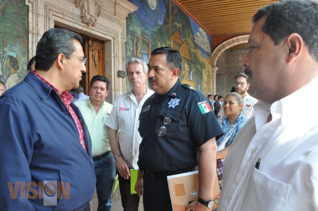 Ayuntamiento afina detalles para los festejos patrios.
