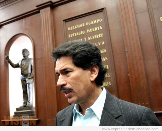 Rendirán homenaje al diputado Osbaldo Esquivel en el Congreso del estado