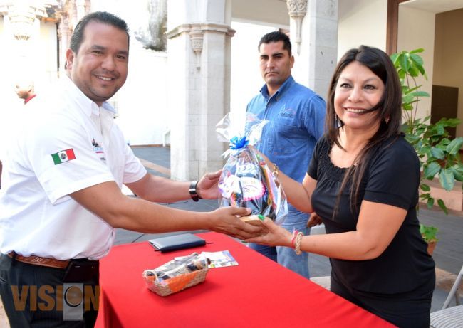 Surgió la posibilidad de establecer relación bilateral entre Uruapan y Zacapu