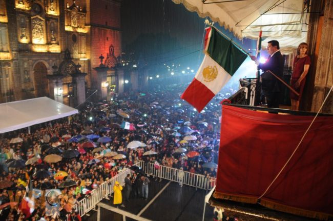 Entusiasmo, orden y tranquilidad en Ceremonia de Fiestas Patrias