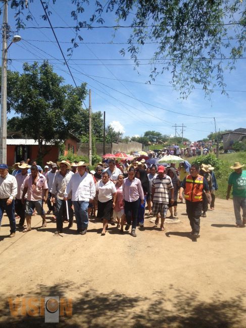 Supervisa Gobernador entrega de 20 toneladas de víveres para damnificados