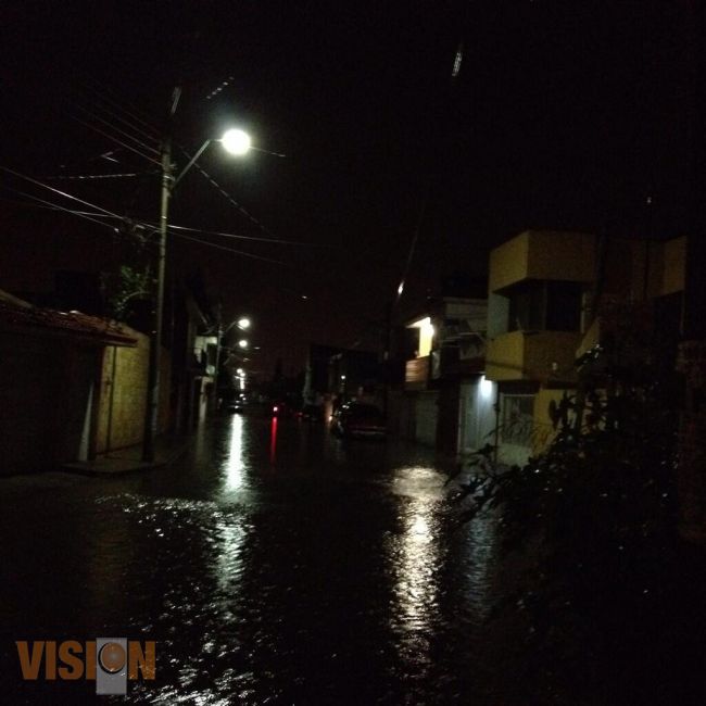 Inundaciones en Morelia, se desbordan Rio Grande y Dren Barajas