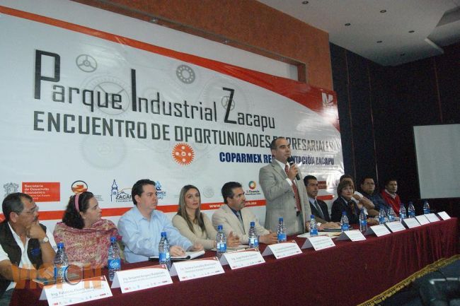 Inaugura titular de SEDECO el “Encuentro de oportunidades, parque industrial Zacapu”.