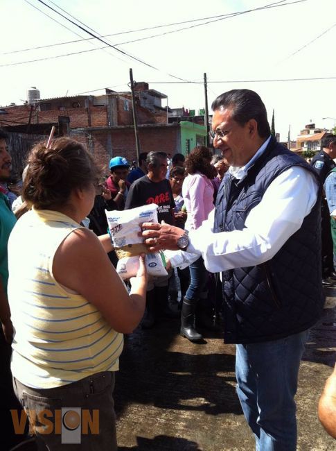 Diversos servicios a morelianos afectados se brindan en centro de contingencias.