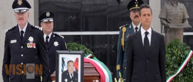 Encabezó EPN homenaje a policías federales caídos