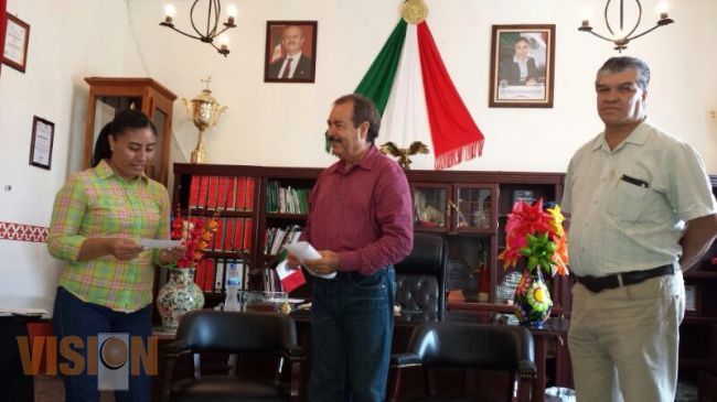 Atienden delegaciones de Sedesol y Segob a damnificados por las lluvias