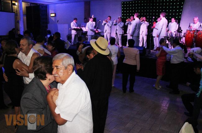 Inolvidable presentación de la única e internacional Sonora Santanera en Uruapan
