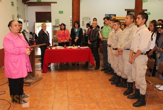 Concurso de debate juvenil