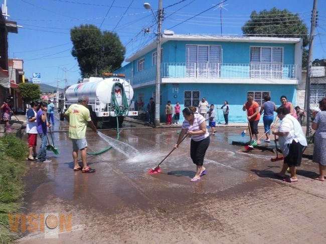 Gobierno municipal apoya a los damnificados 