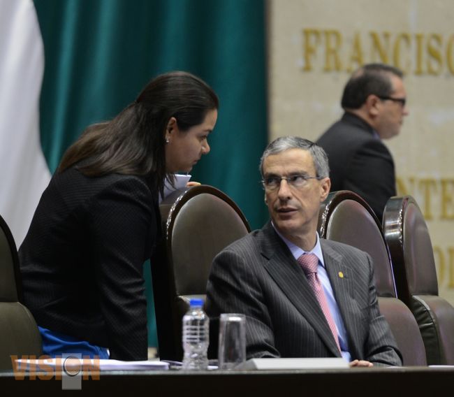 Una democracia eficaz y transparente, objetivo de la Reforma Política :González Morfín.