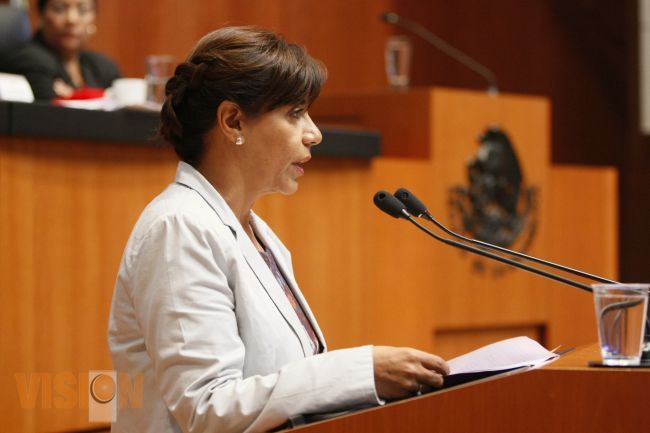 Cocoa Calderón llama a Peña Nieto a implementar programa de evaluación y desarrollo para Michoacán
