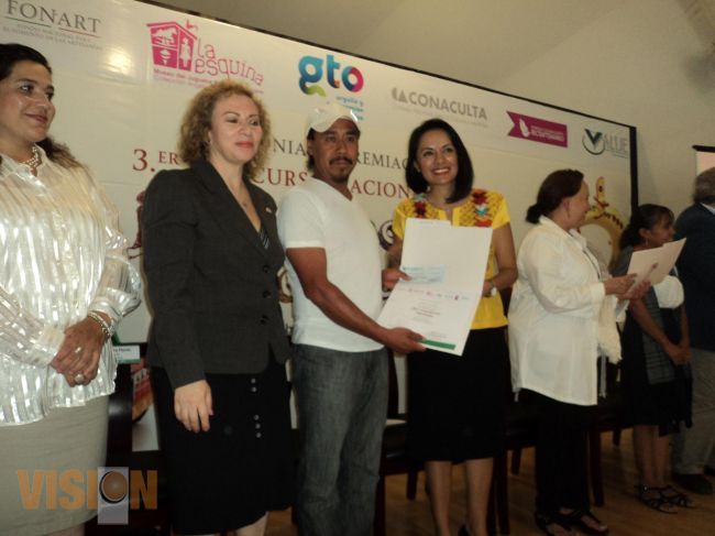 Cinco michoacanos obtienen premios en el 3er Concurso de Juguete Popular Mexicano