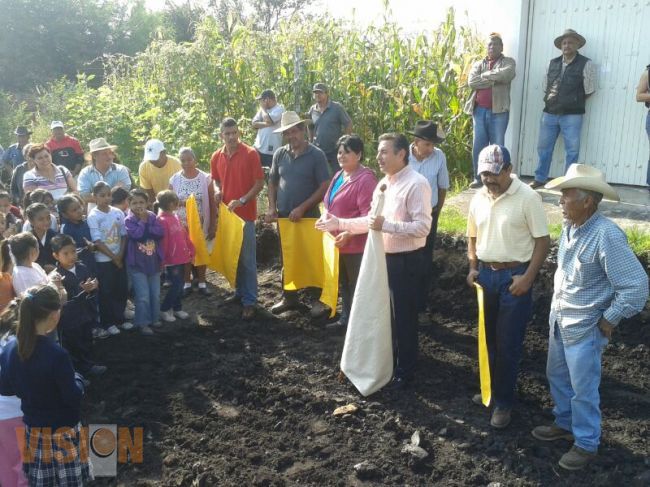 Agradecen a Silvano Aureoles obra en Jiquilpan