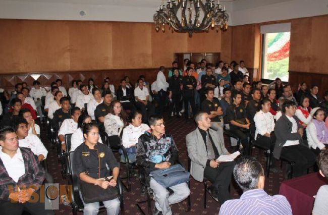 Universitarios, al encuentro con la Cocina Tradicional.