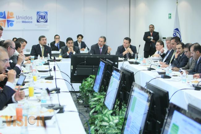 Salvador Vega, busca incentivar la economía de Michoacán 