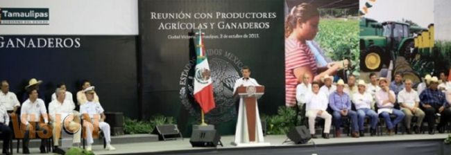 Se reúne EPN con productores agrícolas y ganaderos 