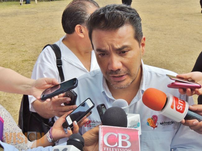Michoacán ya se prepara para la tradicional Noche de Muertos: Roberto Monroy.