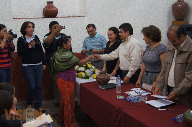 Entrega Sí Financia 240 mil pesos en créditos en municipio de Santa Clara