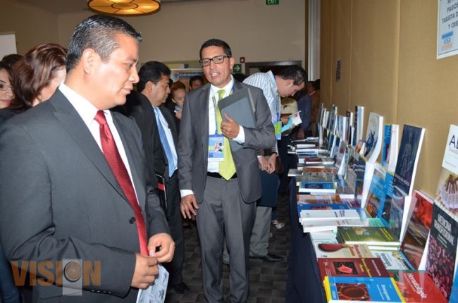 Se efectúa en Uruapan el 7° congreso estatal de química clínica y EXPOMEL 2013