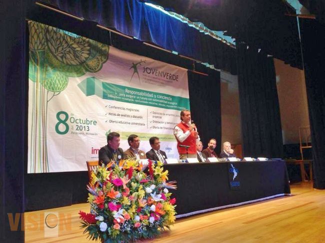 SEJOVEN lleva sus programas a Pátzcuaro.