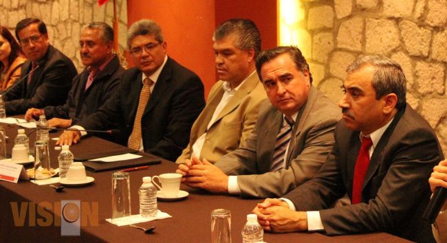 Quedaron instaladas mesas de trabajo del acuerdo por Michoacán