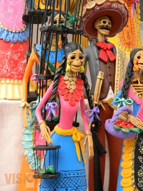 Emiten bases del Concurso de  “Catrina Purhépecha”