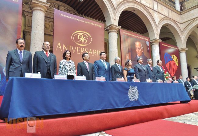 La UMSNH festeja su 96 Aniversario.