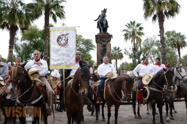 Realizan la XIX edición de la Cabalgata Morelos