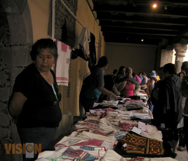 Más de 144 piezas en el concurso artesanal