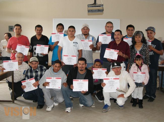 SNE introduce a michoacanos a trabajos a través de autoempleate