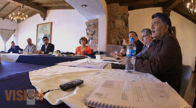 Autorizan ampliar fecha de incorporación de escuelas al PEC
