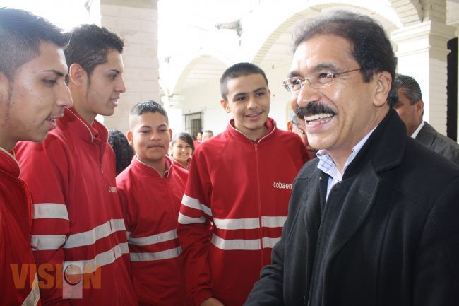 Exitosa gestión de la Dirección General del COBAEM  Beneficiará al plantel Isaac Arriaga