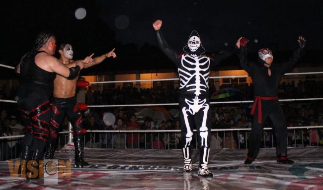 RESULTÓ DE ALARIDO FUNCIÓN DE LUCHA LIBRE TRIPLE “A” EN LA 28 DE OCTUBRE