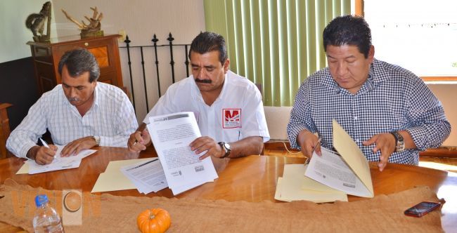 Signan convenio colaboración el Zoológico de Morelia y Comapat