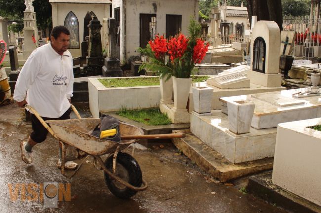 Se esperan 40 mil visitantes al Panteón de San Juan Evangelista en Uruapan