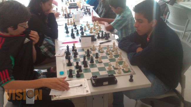 Campeones de Ajedrez son Reconocidos.