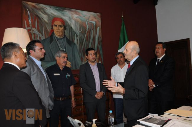 Se reúne el Gobernador con los Coordinadores de los Presidentes Municipales en Michoacán