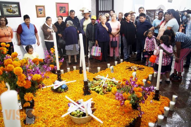 Concluye segunda jornada de altares de muerto en ex convento de Tiripetío.