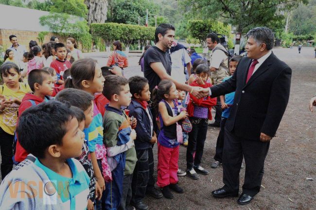 Estudiantes de Churumuco visitan el Zoológico de Morelia