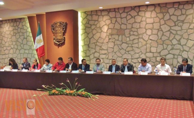 Se realizo la firma de integración de dependencias al COESPLAFEST.  
