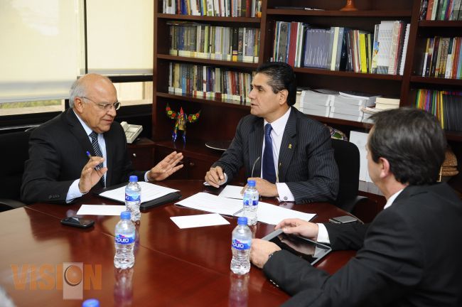 Recibe Silvano Aureoles a titular de la Ceplade para gestionar recursos 