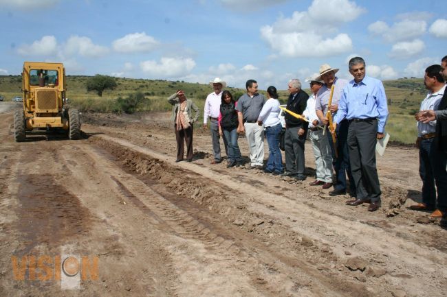 Avanza SUMA en gestión de recursos federales para obras en Municipios.